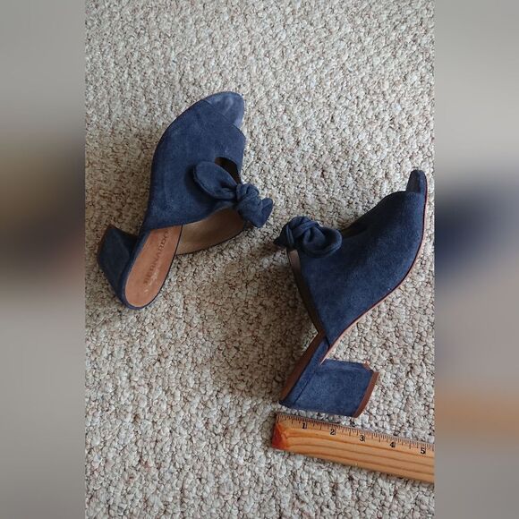 Bernardo navy blue Suede Knot Mules size 8.5 - Picture 7 of 12